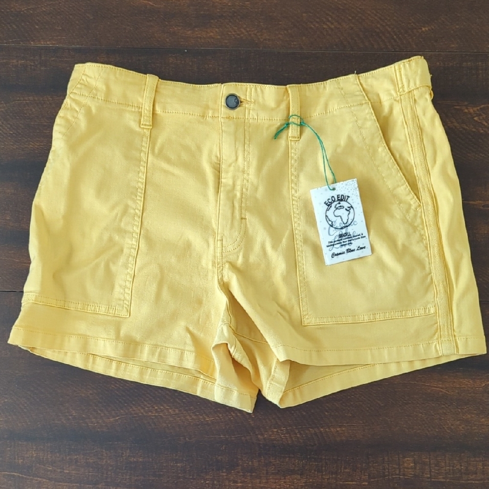 Yellow Cargo Shorts with Lightweight Fabric